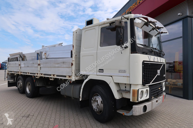 شاحنة Volvo F 12 -20 6x2