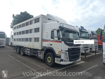 Camión para ganado Volvo