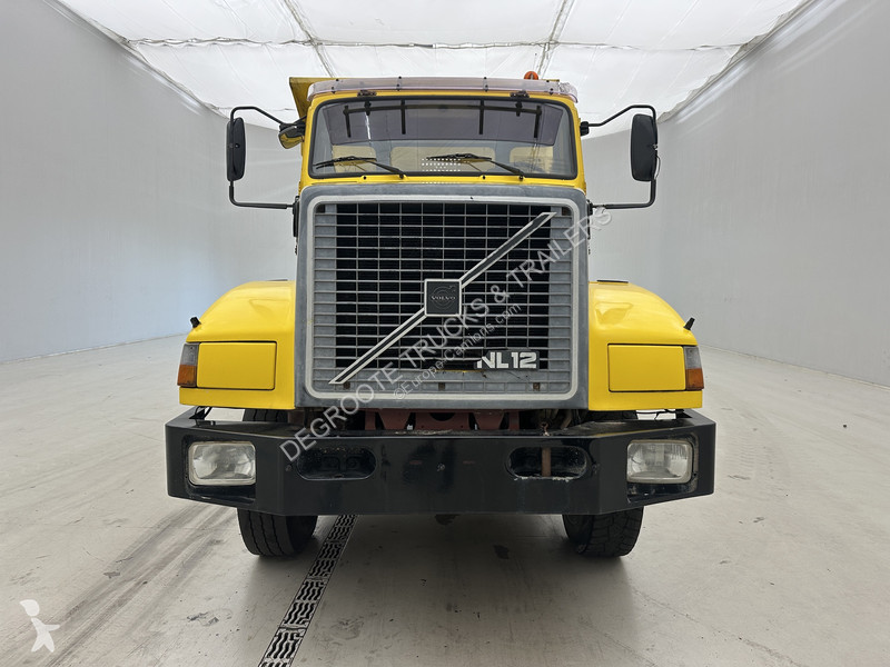 شاحنة Volvo NL12.365- 6x4