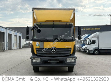 شاحنة مغطاة Mercedes