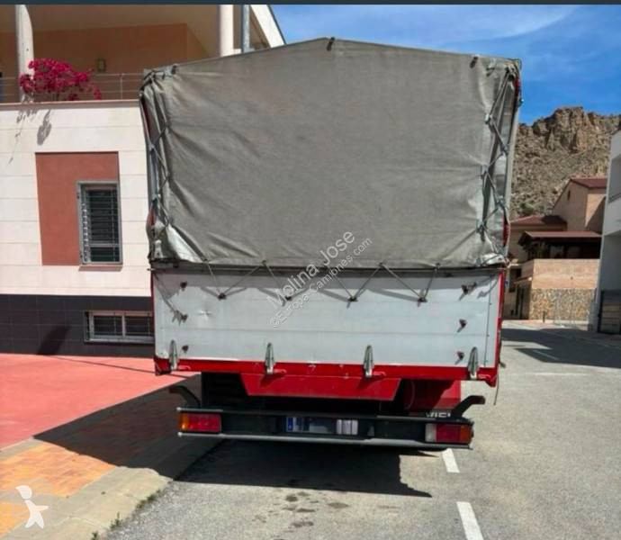 شاحنة Iveco