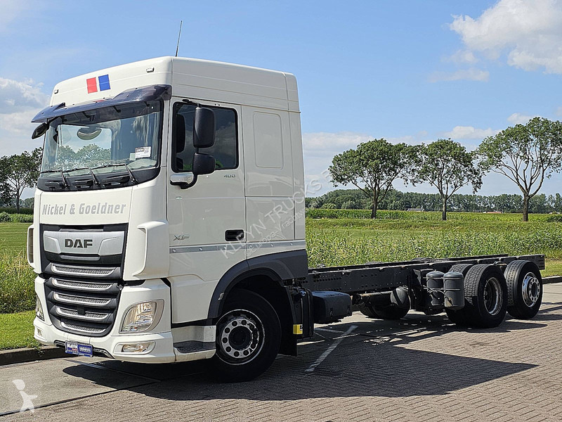 شاحنة DAF 480 6x2*4