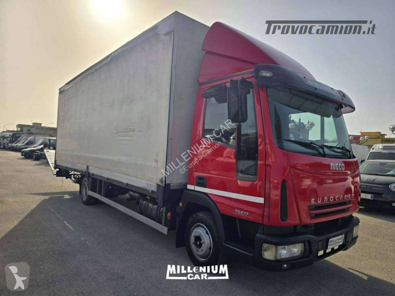 شاحنة Iveco 75E17 CENTINATO 6,80 SPONDA