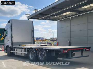 Camion cassone Volvo