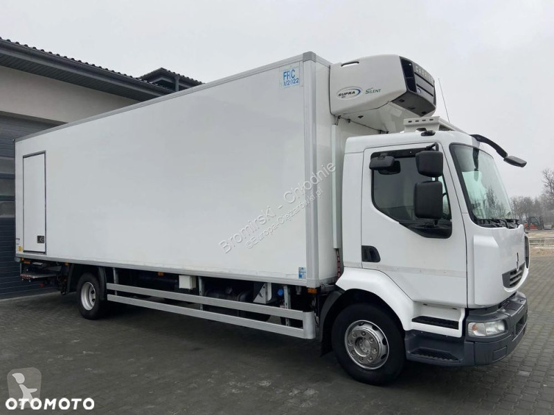 شاحنة Renault  MIDLUM 220 DXI 16 T  CARRIER...