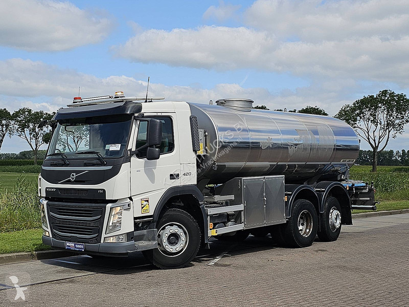 شاحنة Volvo 420 FOODTANK FOODSTUFF