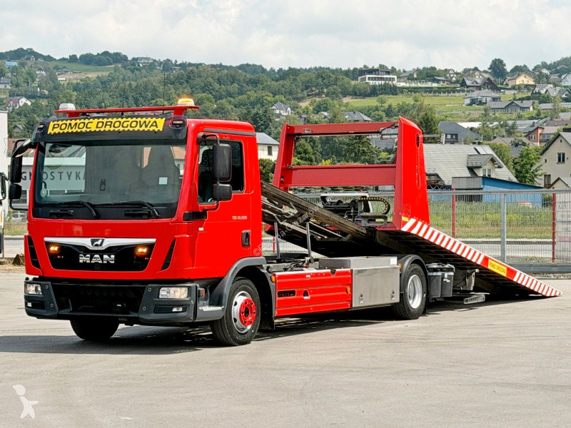 شاحنة MAN 12.220 * ABSCHLEPPWAGEN 5,95 m* TOP