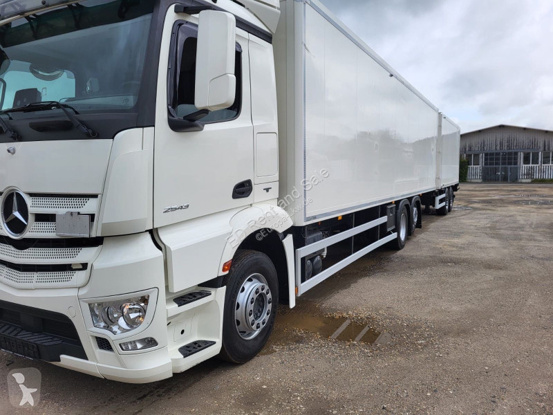 شاحنة Mercedes 2548 L 9,60 Koffer+...
