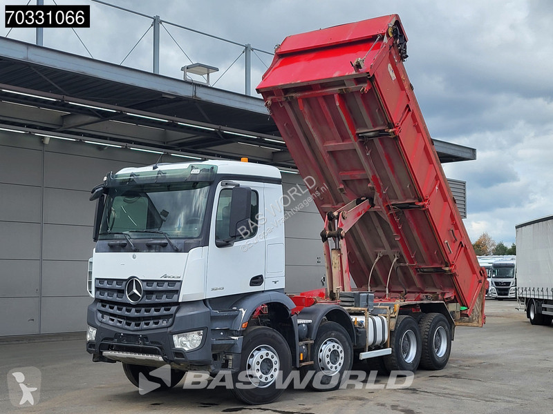 شاحنة Mercedes 3243 8X4 14m3 2-way tipper...