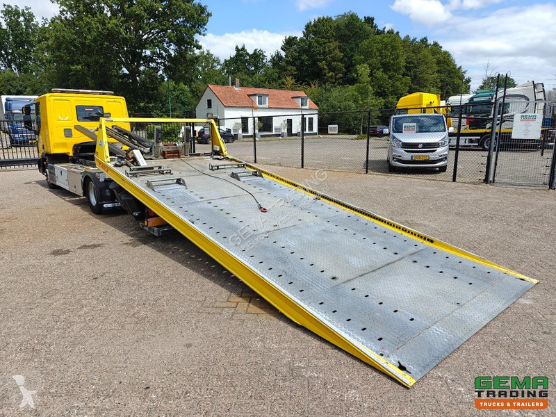 شاحنة Iveco EuroCargo 120-220L 4x2 Half Sleeper...