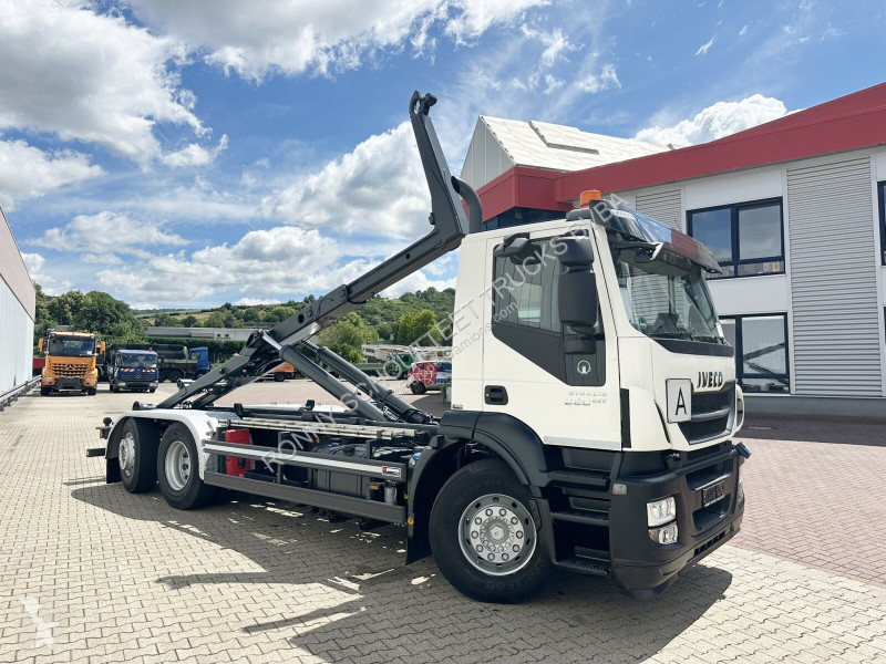 شاحنة  Stralis AD260S36 6x2/4 Stralis AD260S36...