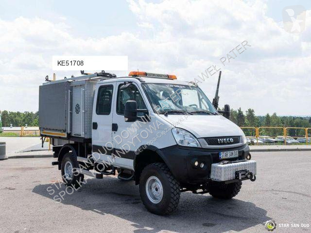 Ciężarówka Iveco DAILY 55S17W 4x4 DOKA Camper...
