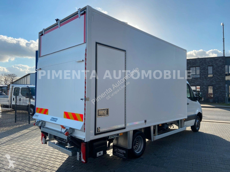 شاحنة Mercedes 517 5t TRANSPORTKOFFER 2,40mH...
