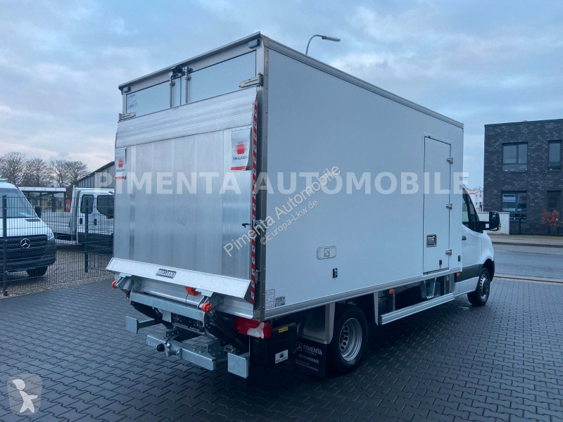 شاحنة Mercedes 517 43 5t TK KOFFER LBW 8EPA AHK...