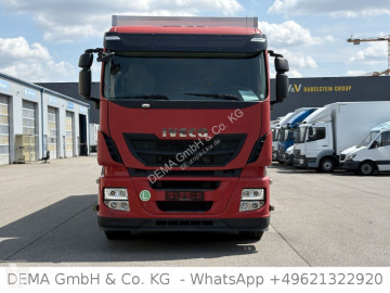 شاحنة عربة مقفلة Iveco