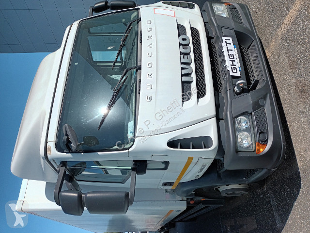 شاحنة Iveco Eurocargo ML 120E25/P