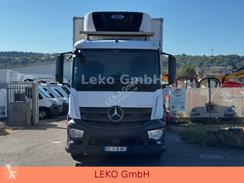 شاحنة Mercedes 1827 Mit Carrier Sp 1150