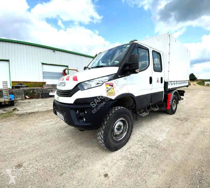 Véhicule utilitaire Iveco DOUBLE CABINE 4X4...