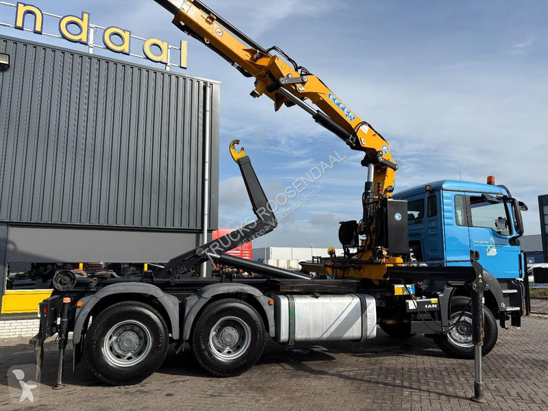 شاحنة MAN 33,360 + EFFER 210/4S 4 X EXT. + JIB...