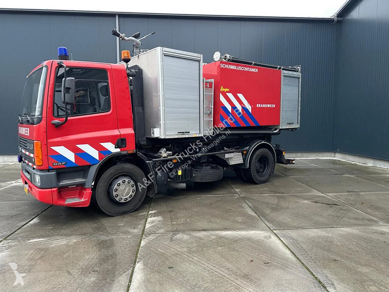 Camion Ziegler Hook-Lift Foam Firefighting Unit
