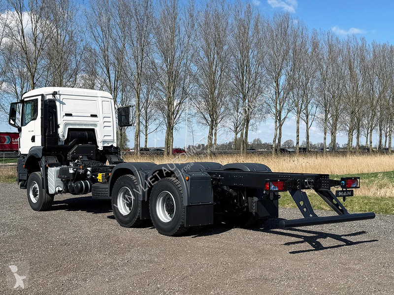 شاحنة MAN 33.400 BB CH Chassis Cabin (2 units)