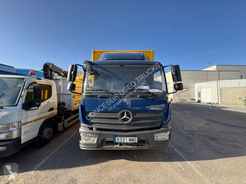 شاحنة Mercedes  918 L