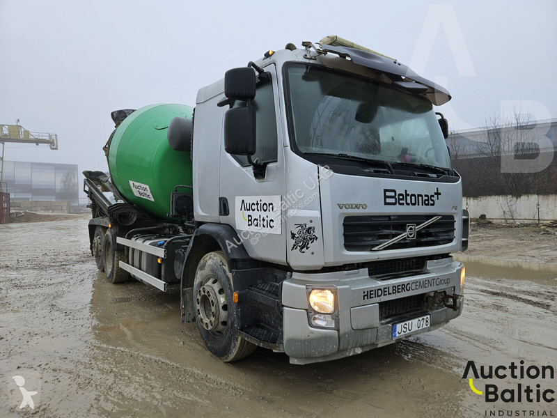 Kamión Volvo 320
