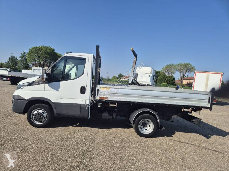 شاحنة Iveco
