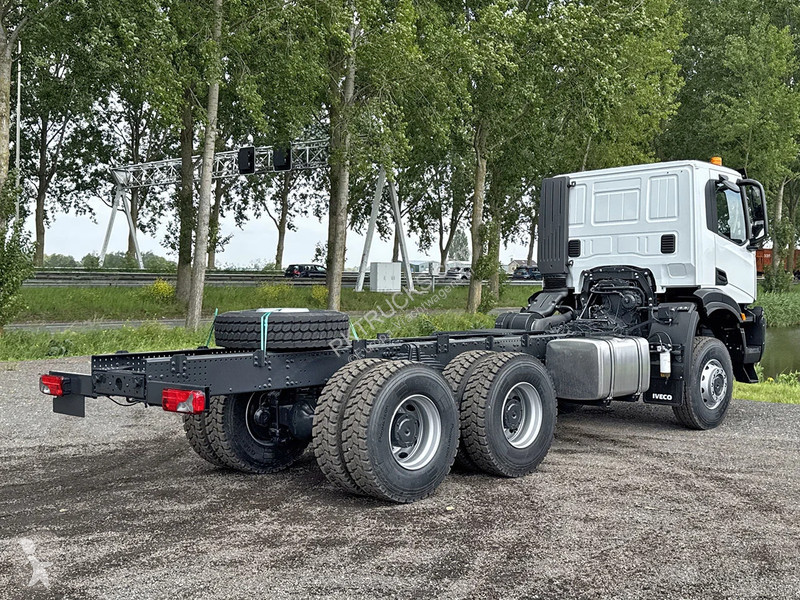 Lastbil Iveco AD380T47WH-3800 Chassis Cabin (13...