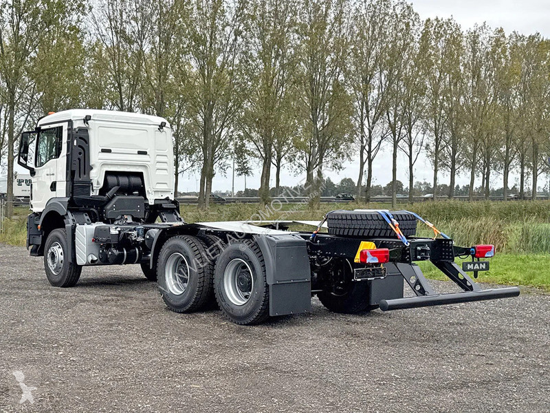 شاحنة MAN 33.400 BB CH Chassis Cabin (6 units)