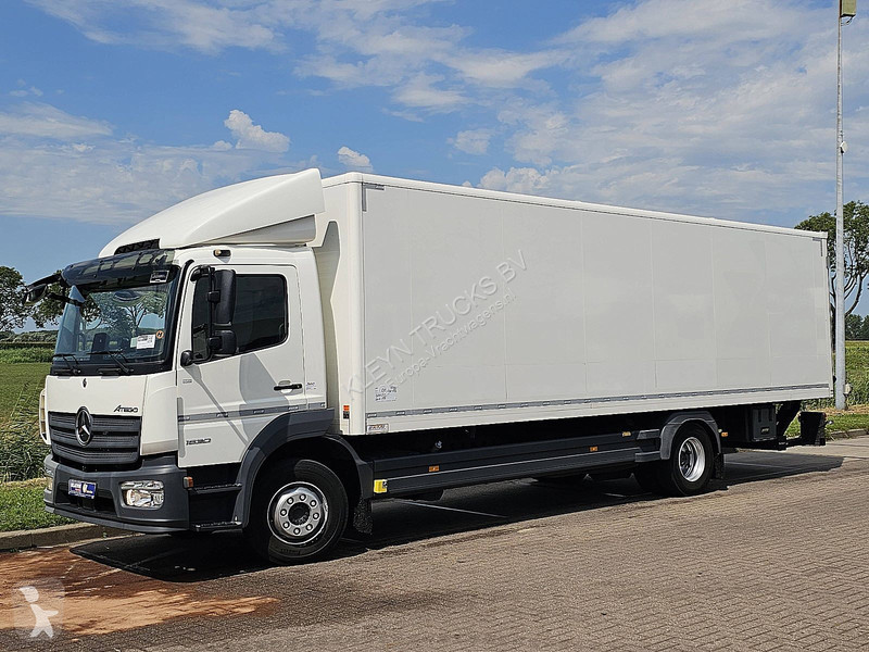 شاحنة Mercedes ATEGO 1530 LIFT AIRCO 7.2T PAYL
