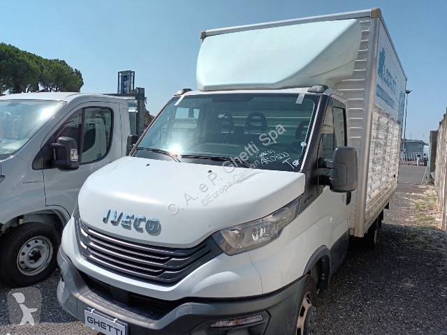 شاحنة Iveco Daily 35C14