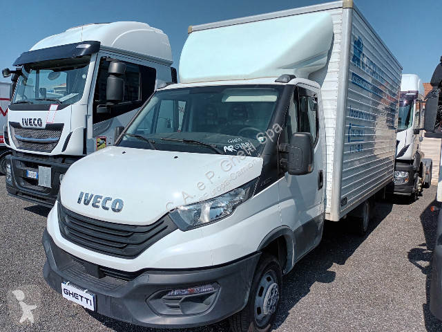 شاحنة Iveco Daily 35C14