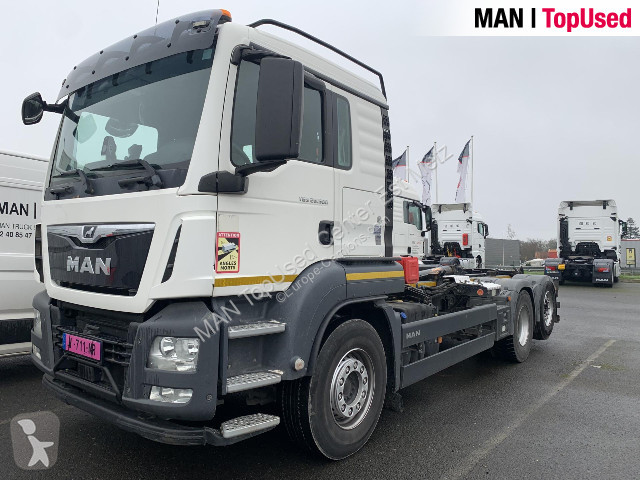 شاحنة MAN TGS 26.500 6X2-4 BL AMPLIROL