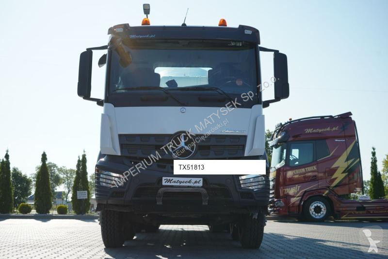 Betonárske zariadenie Mercedes AROCS 3240