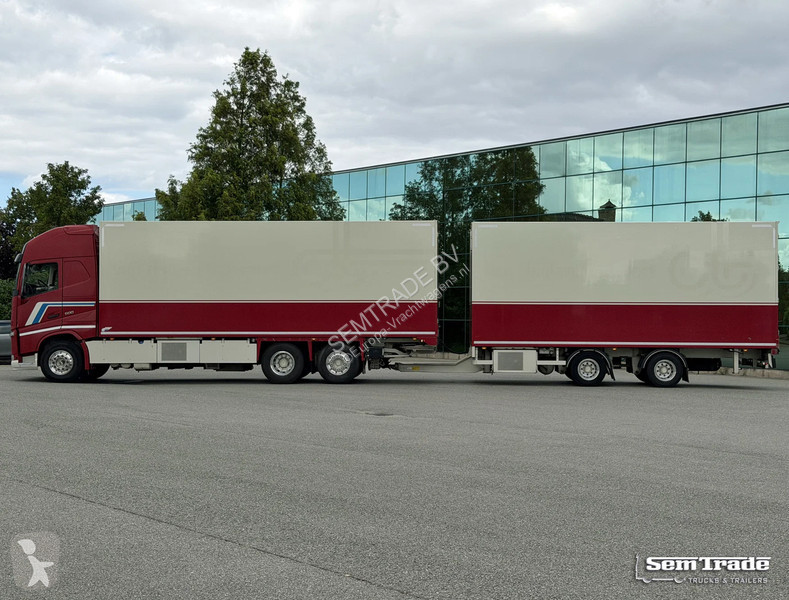 شاحنة Volvo 13500 I-PARK COOL CARRIER TRS...