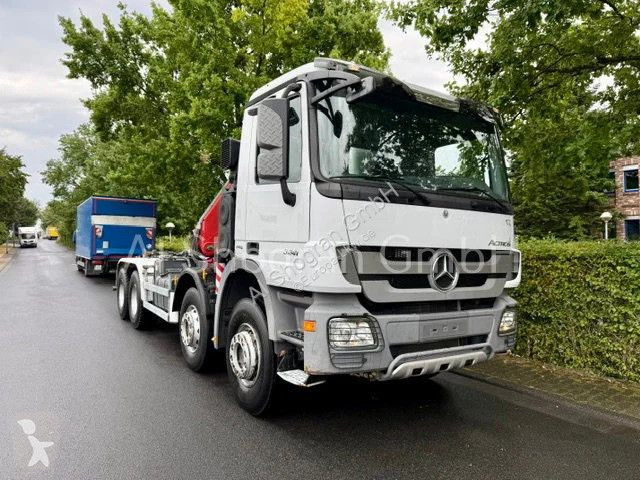 Camion Mercedes 3241 8x4/Abrollkipper+Fassi...