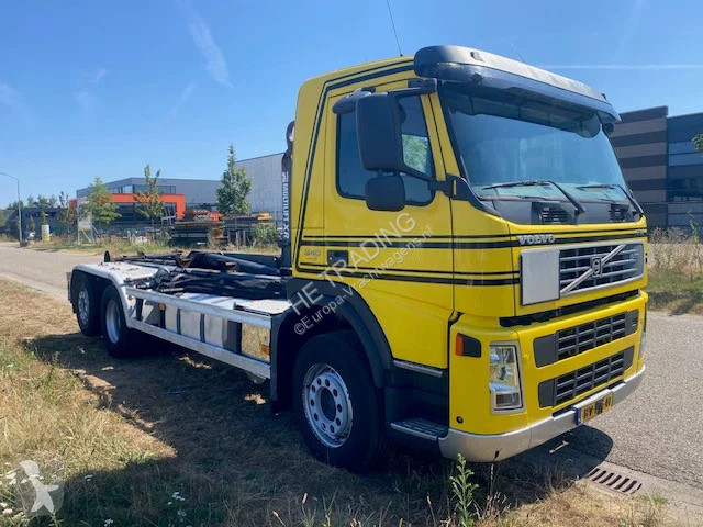 شاحنة Volvo 9 6X2R FAL9.0 RADT-A8 HIGH...