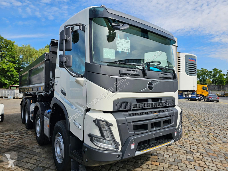 شاحنة Volvo 460 8x4...