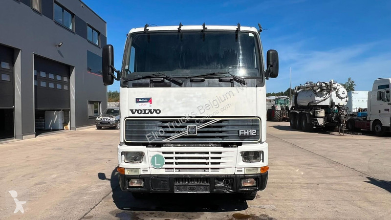 شاحنة Volvo 12380 (LAMES / STEEL SUSP. / BOITE...