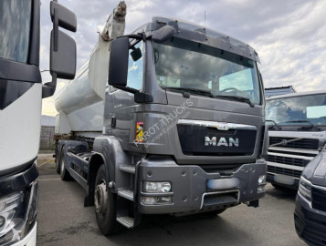 Camion bi-benne MAN