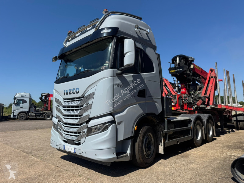 شاحنة Iveco  AS440X ON