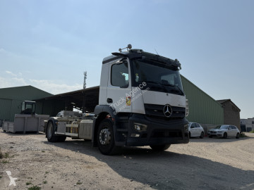 Camion polybenne Mercedes