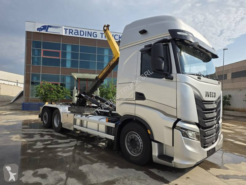 شاحنة Iveco