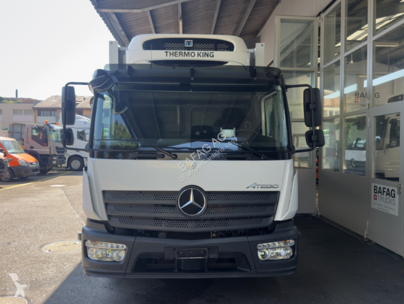 شاحنة Mercedes atego 1024