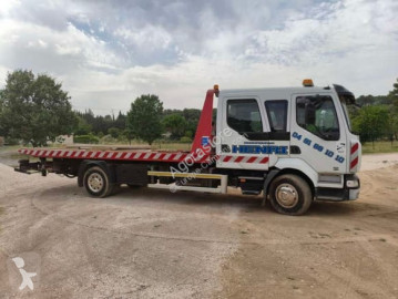 Camión de asistencia en ctra Renault