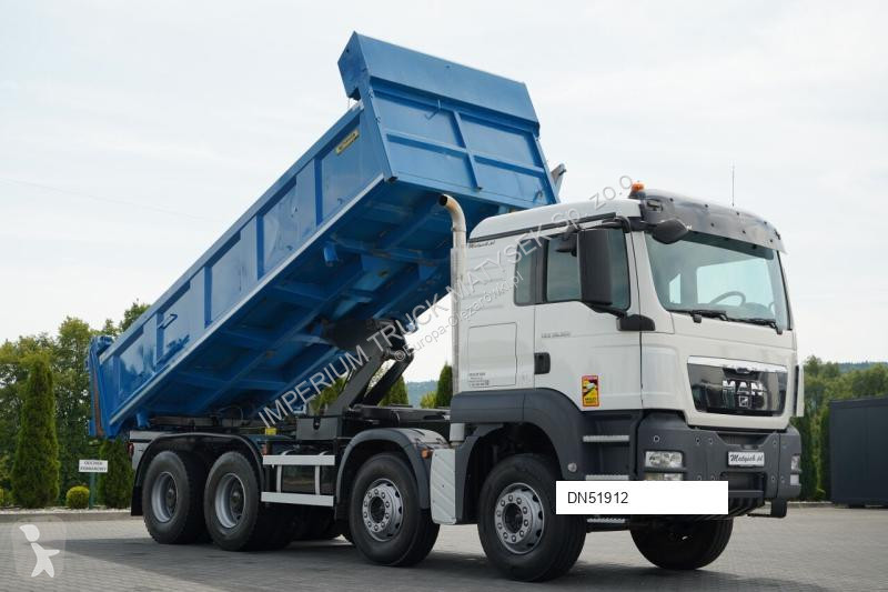 شاحنة MAN TGS 35.360 / 8X4 / WYWROTKA 2 STRONNA...