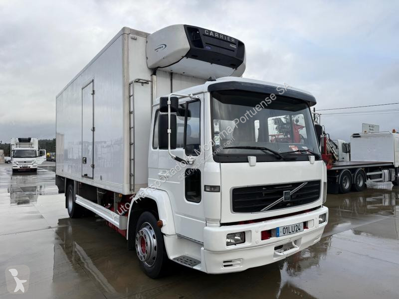Ciężarówka Mitsubishi Fuso 7C15