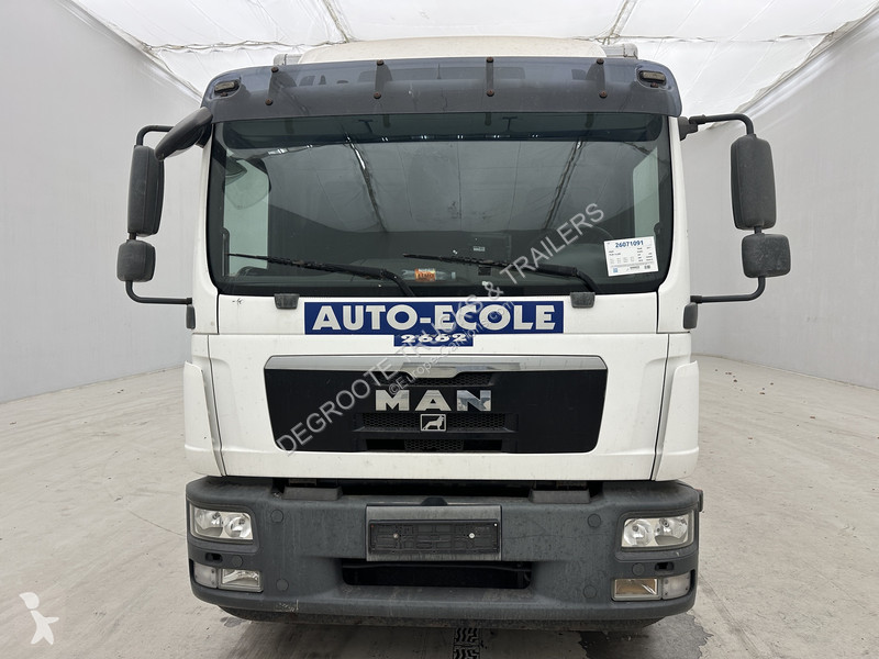 شاحنة MAN TGM 15.290