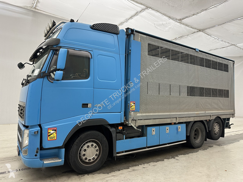 Грузовик Volvo 420 - 6x2